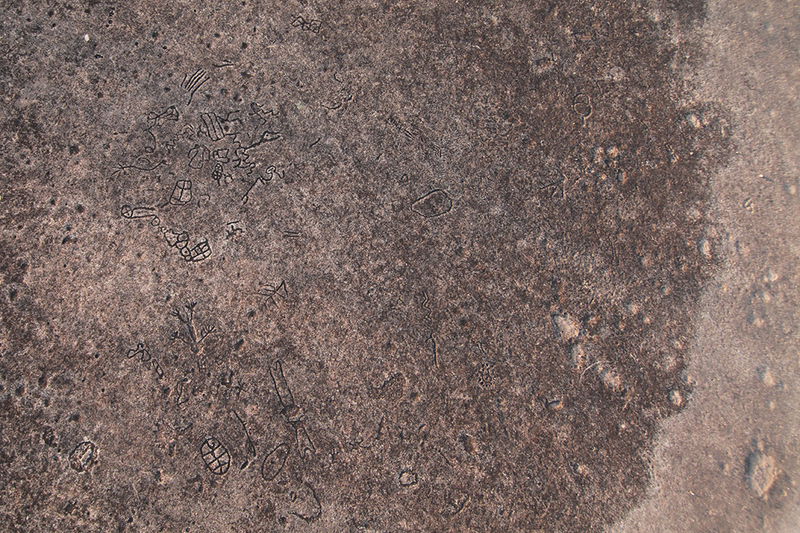 Illustration for article titled 36-Gigapixel Image Captures Ancient Petroglyphs in Texas